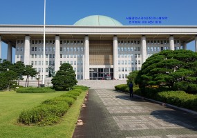 국회의사당 정문 조명교체 5톤45미터